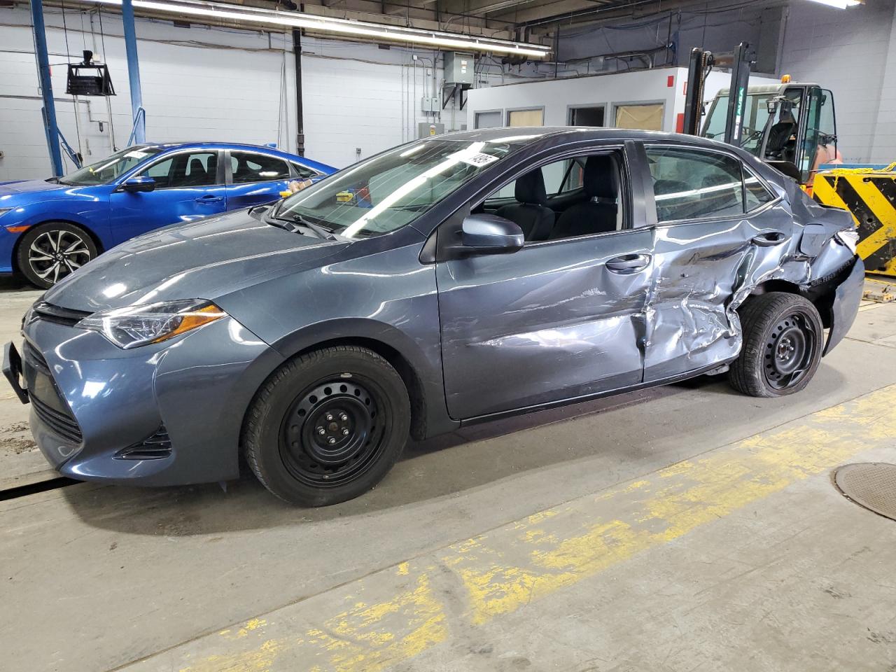 2018 Toyota Corolla L for Sale in Wheeling, IL - Side