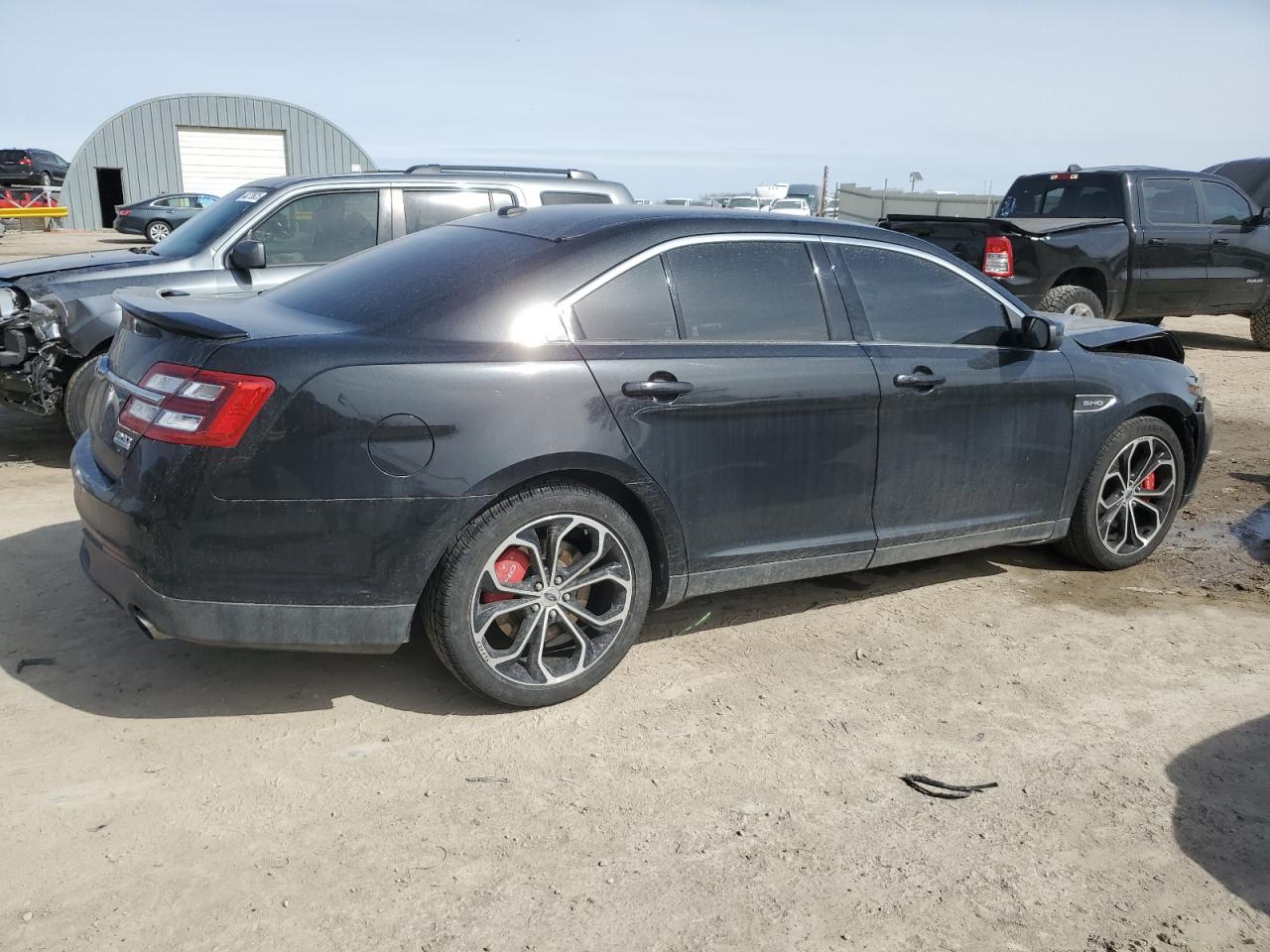 2015 Ford Taurus - Image 3