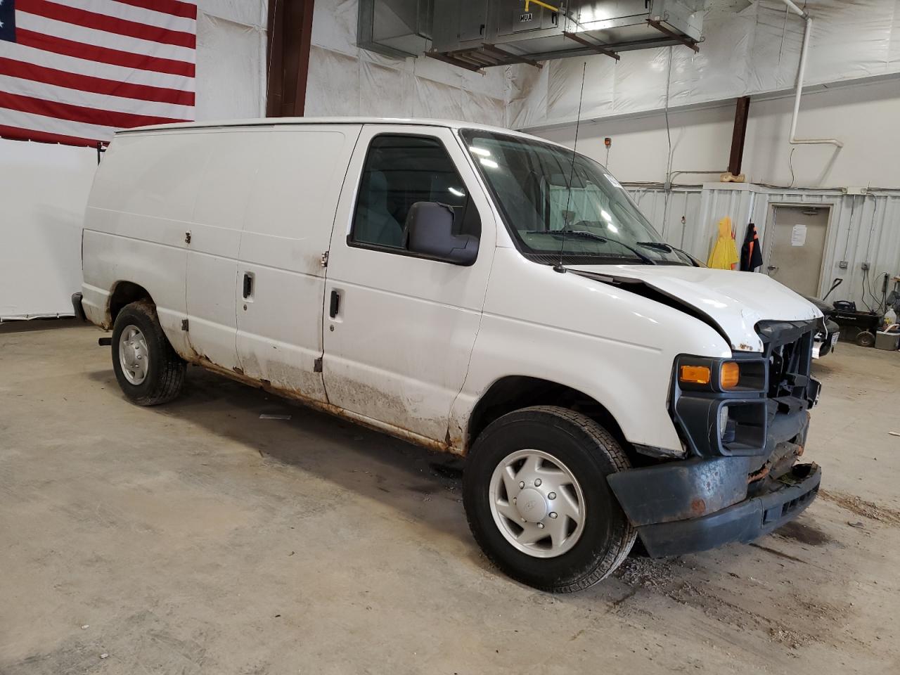 2011 Ford Econoline - Image 4