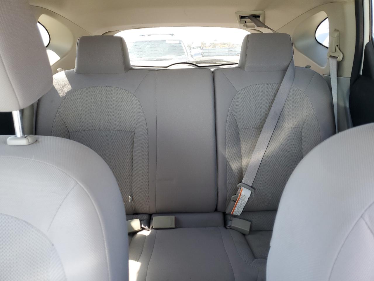 2015 Nissan Rogue - Image 10