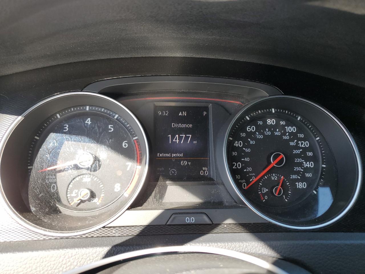 2015 Volkswagen GTI - Image 9