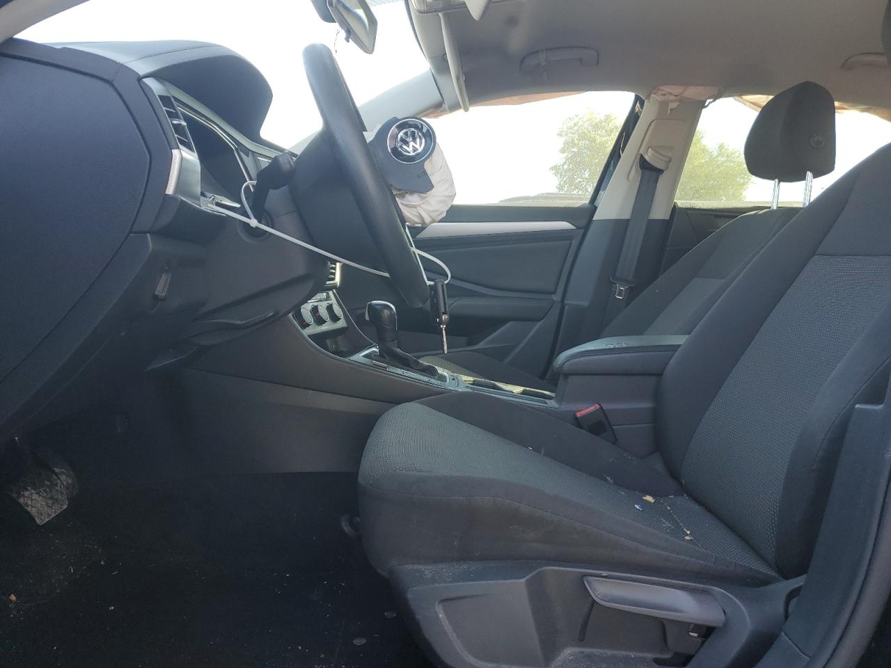 2019 Volkswagen Jetta - Image 7