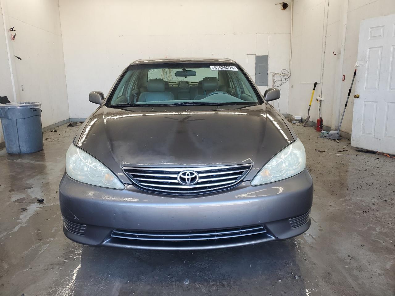 2005 Toyota Camry - Image 5
