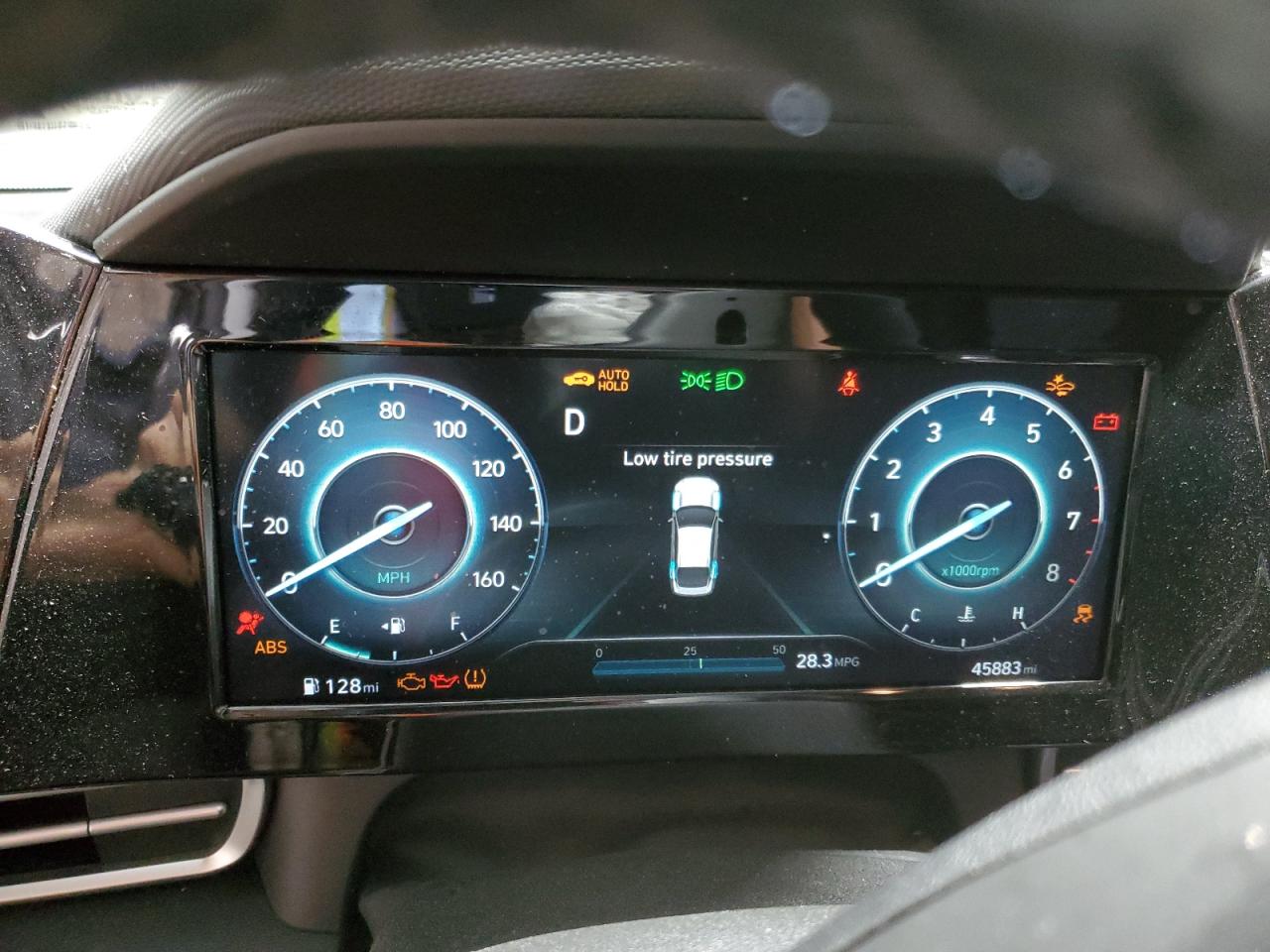 2021 Hyundai Elantra - Image 9