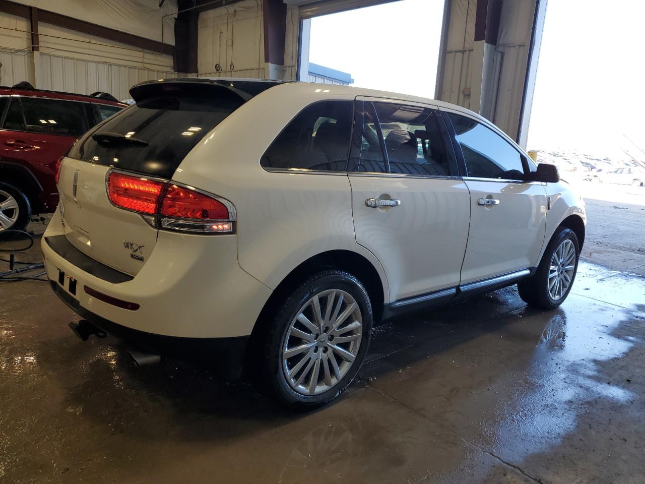 2013 Lincoln MKX - Image 3