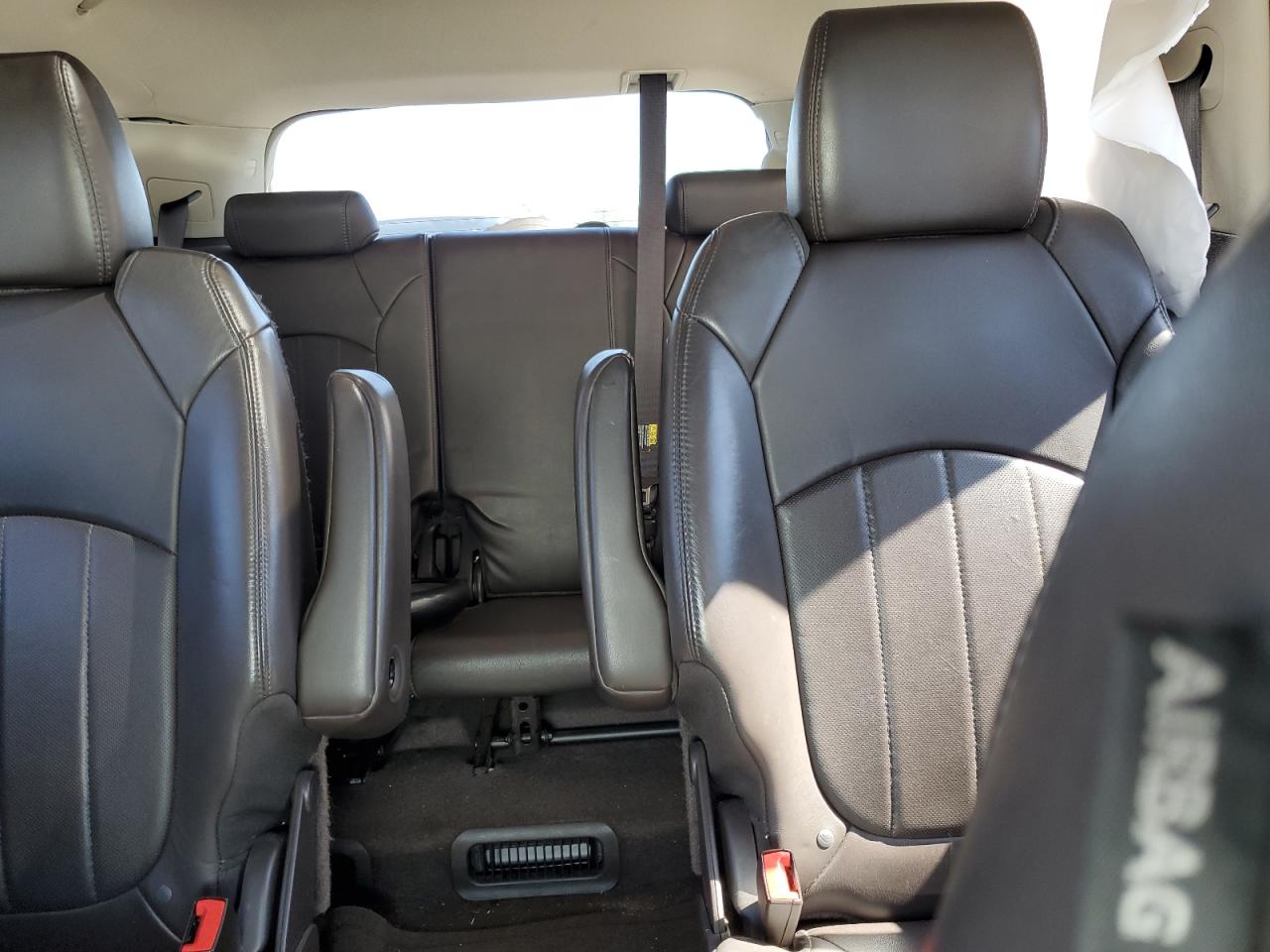 2014 Buick Enclave - Image 10