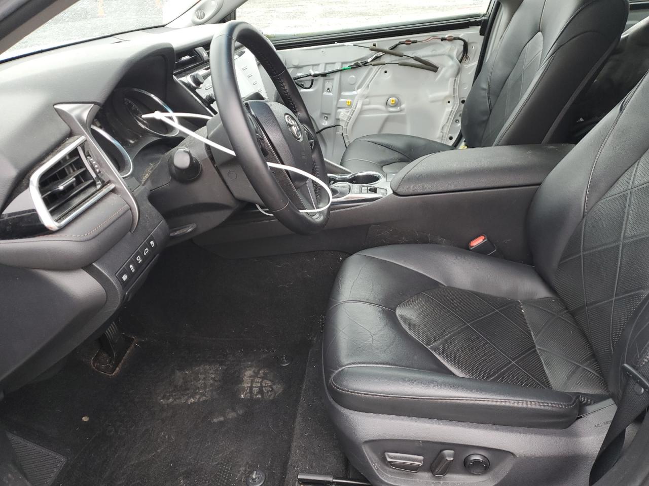 2018 Toyota Camry - Image 7