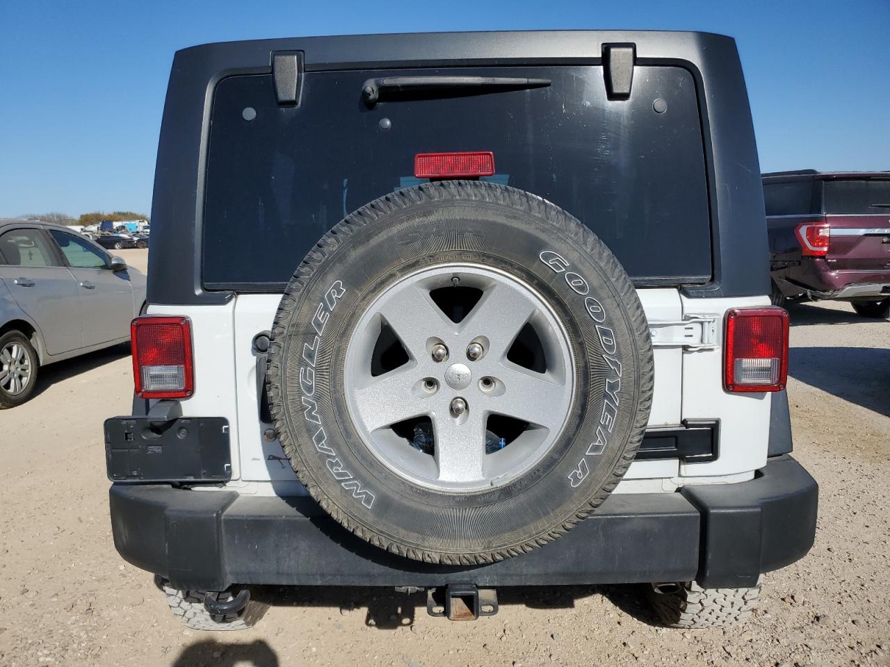 2017 Jeep Wrangler - Image 6