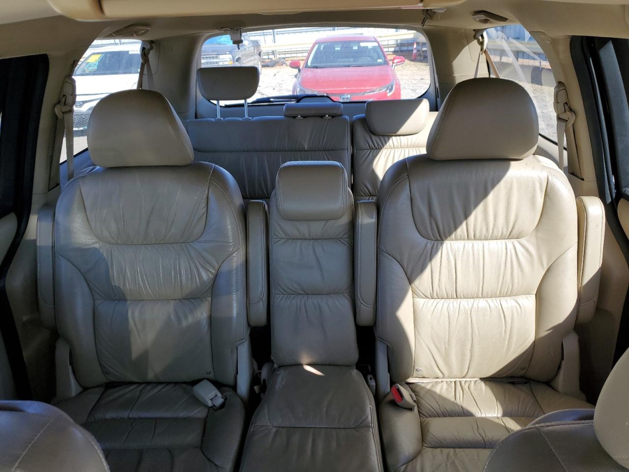 2008 Honda Odyssey - Image 10