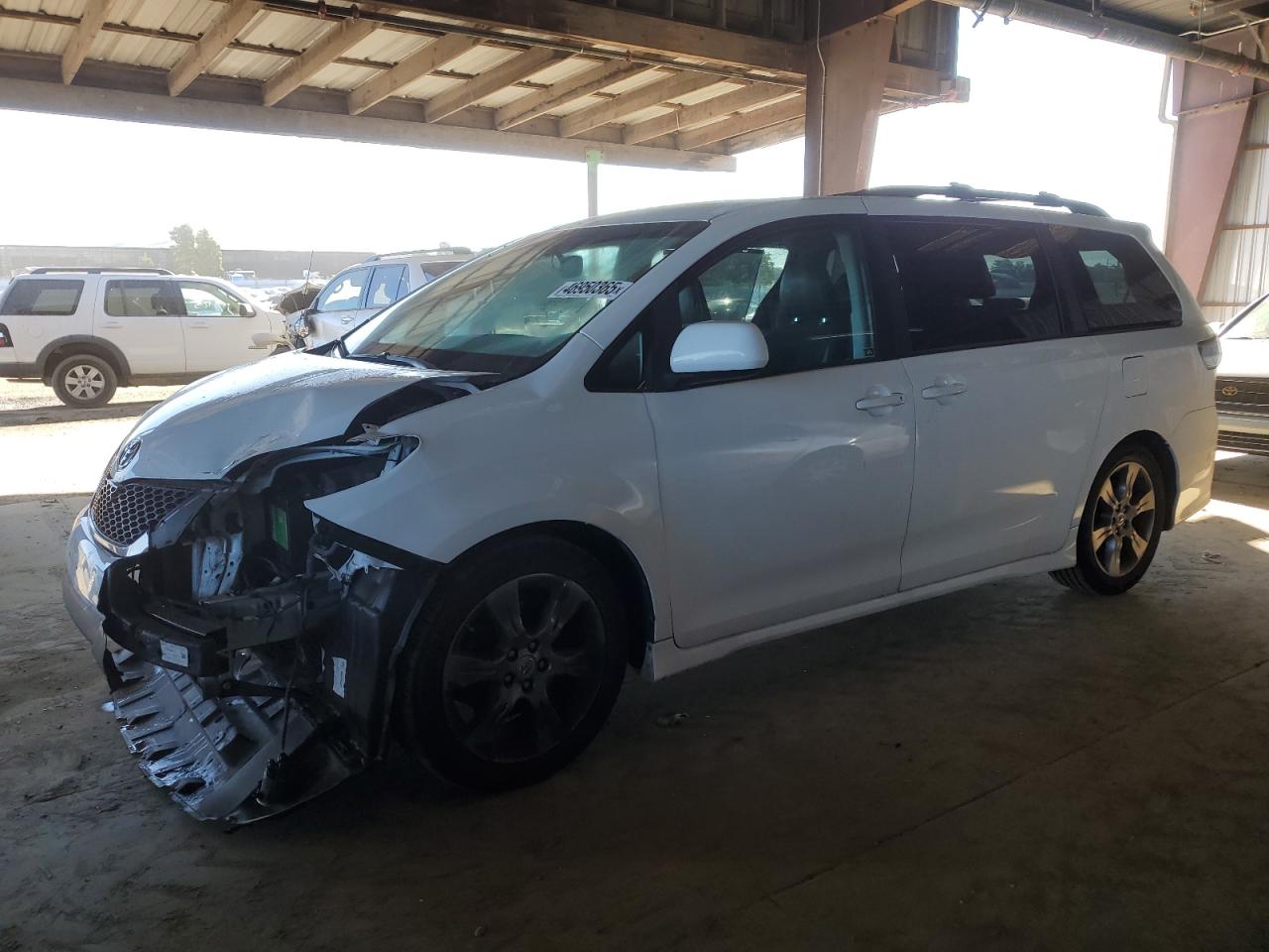 2012 Toyota Sienna - Image 1