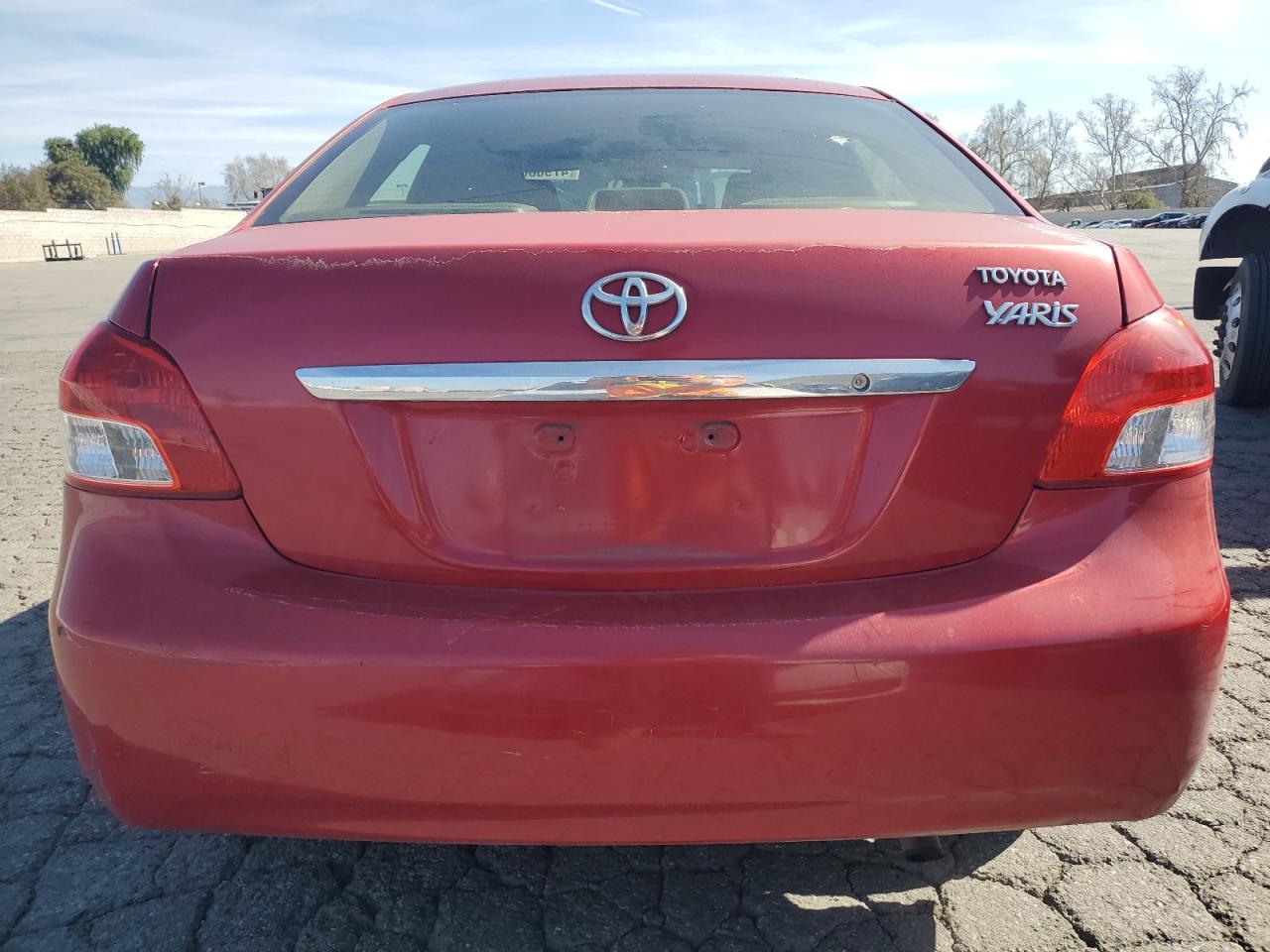2012 Toyota Yaris - Image 6