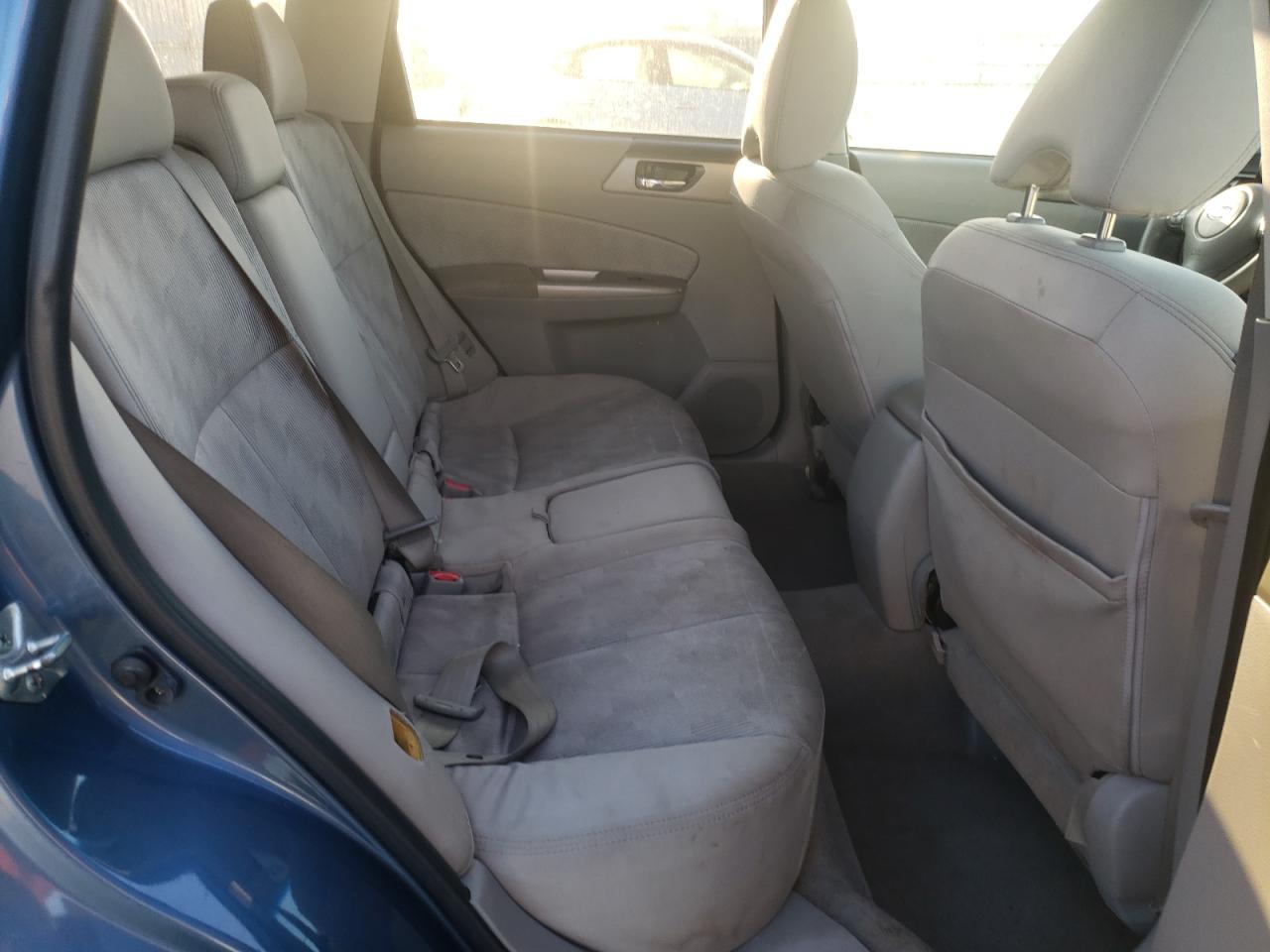 2010 Subaru Forester - Image 11