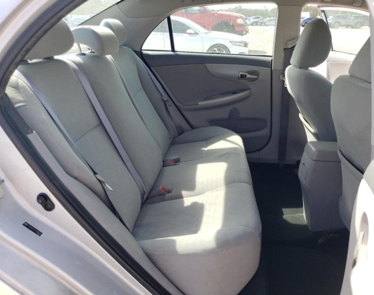 2010 Toyota Corolla - Image 10