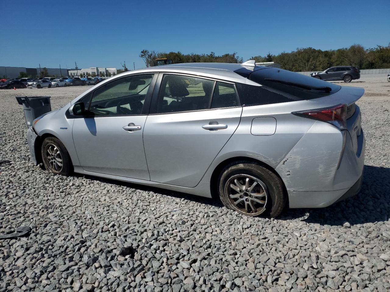 2016 Toyota Prius - Image 2