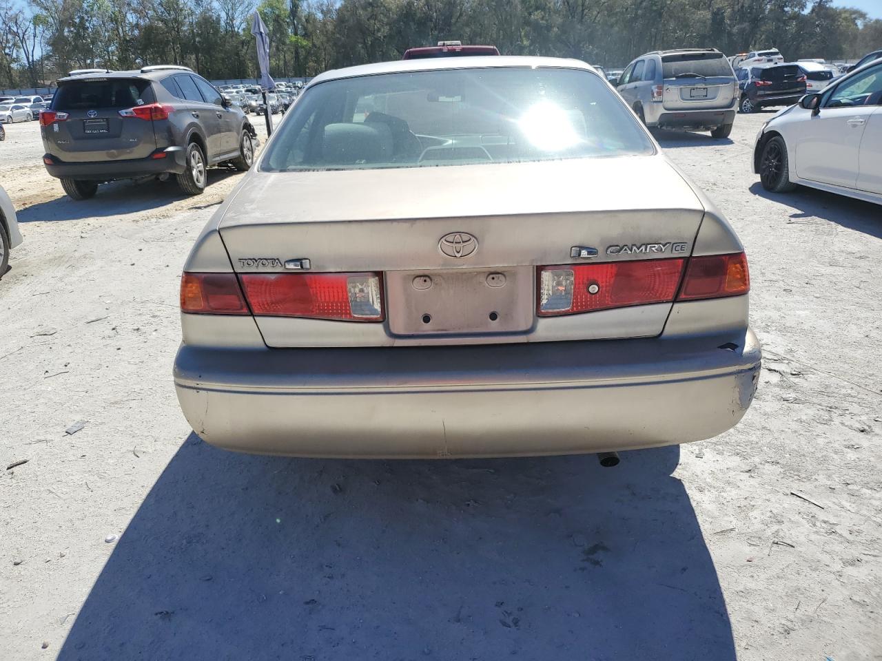 2000 Toyota Camry - Image 6