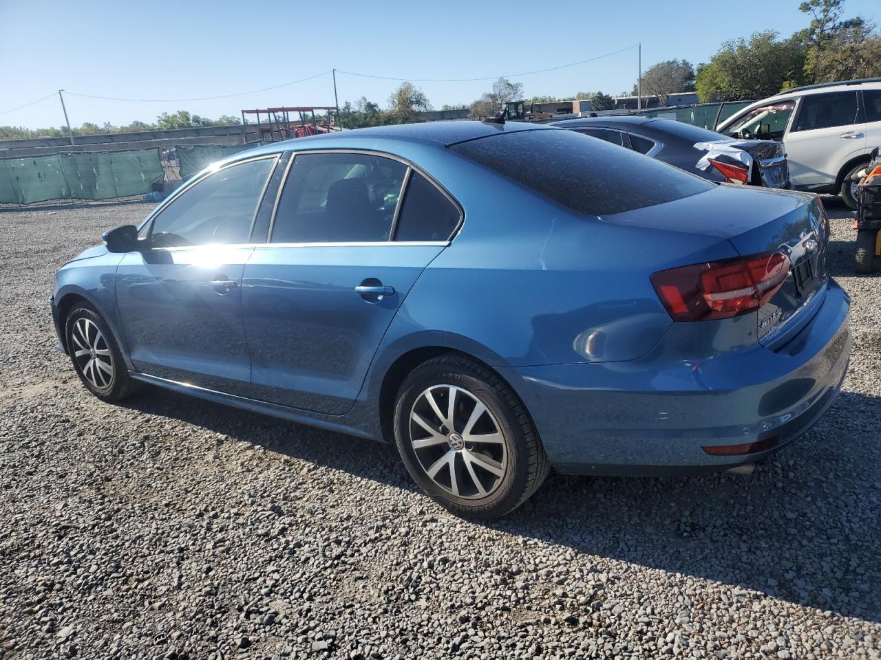 2017 Volkswagen Jetta - Image 2