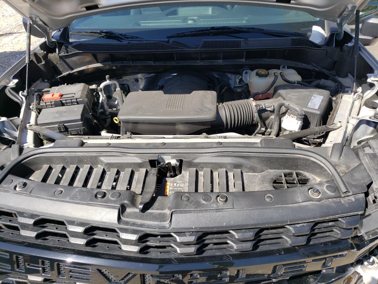 2021 Chevrolet Silverado - Image 12