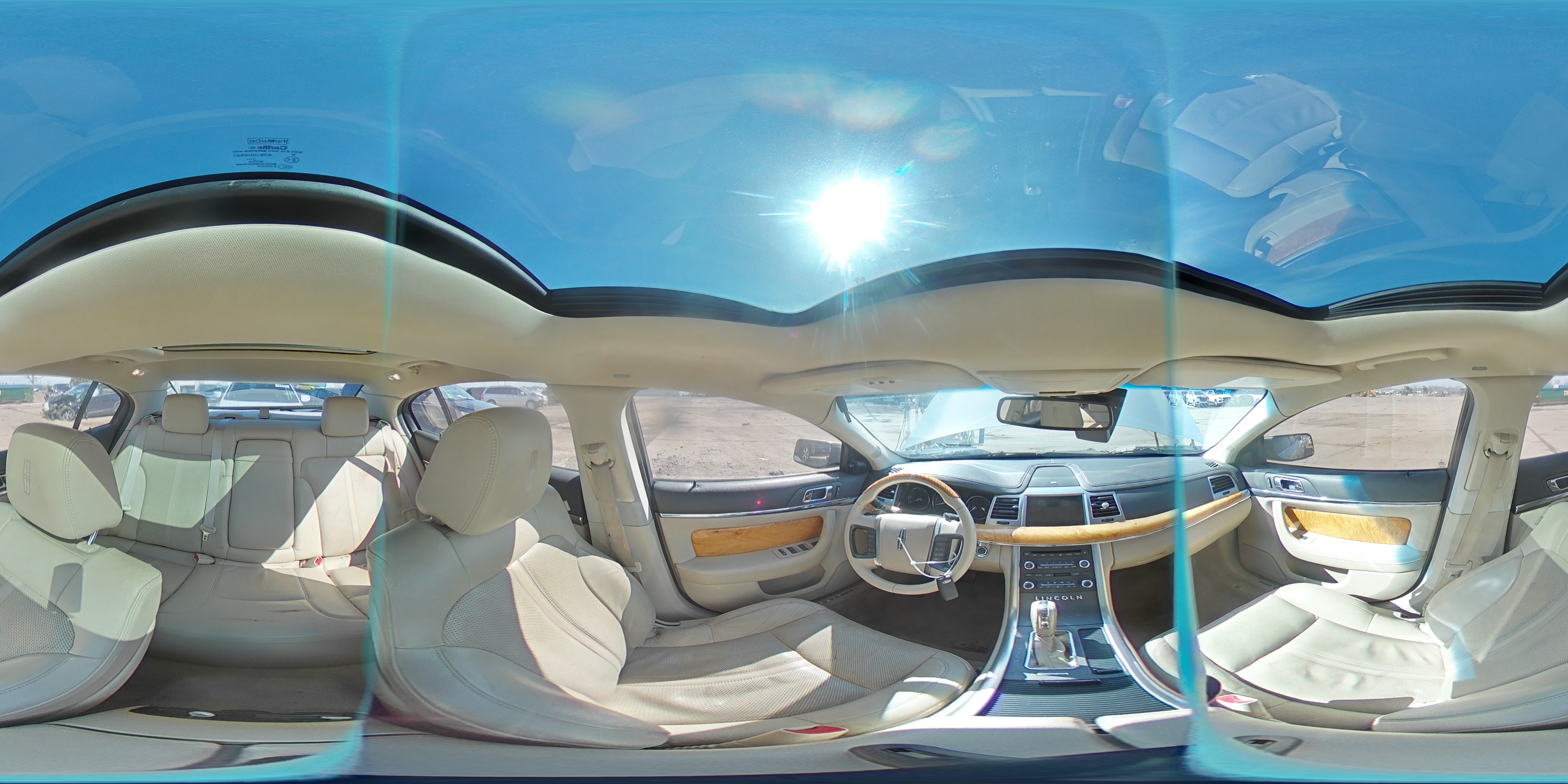 2012 Lincoln MKS - Image 12