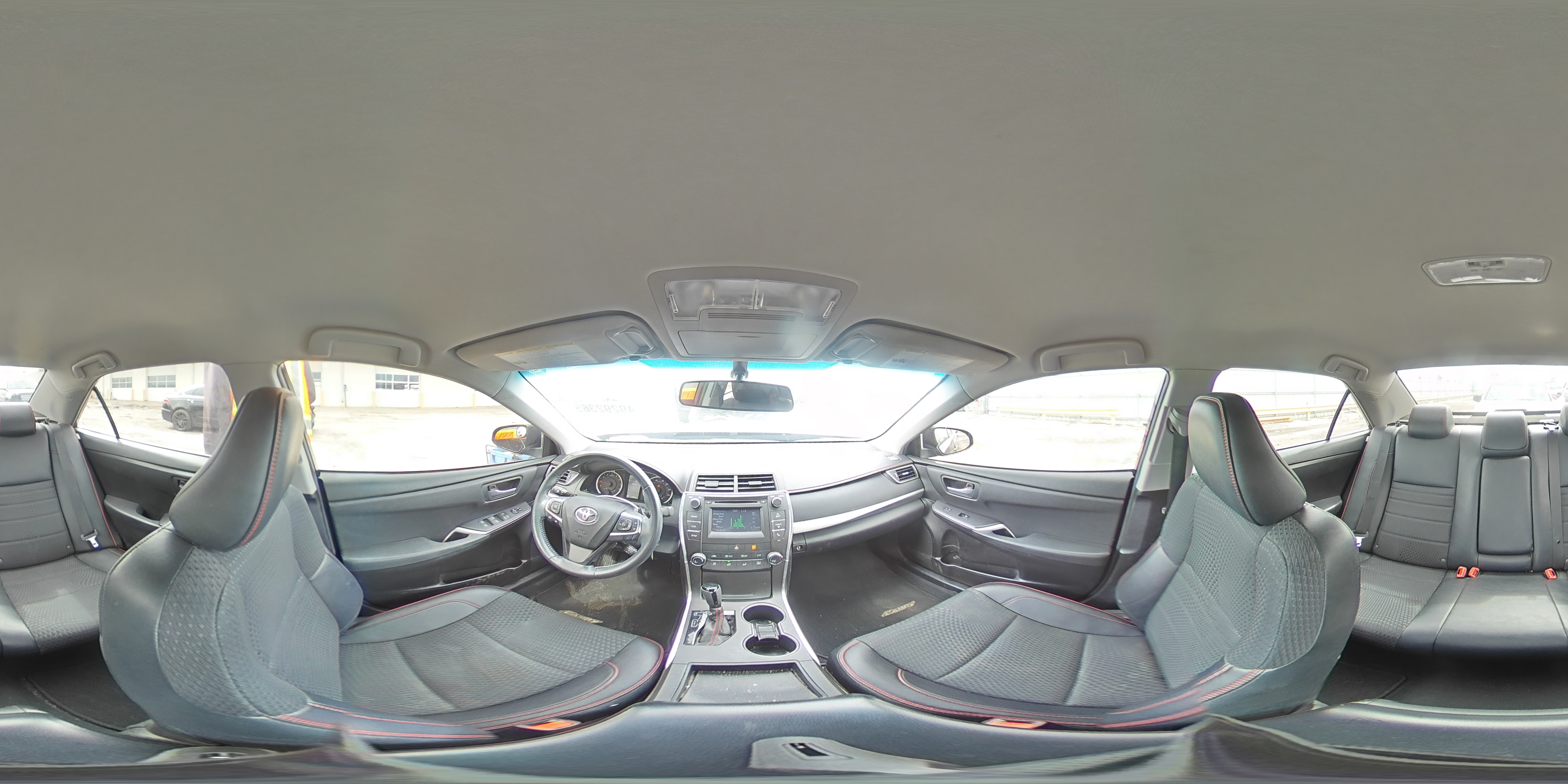 2015 Toyota Camry - Image 12