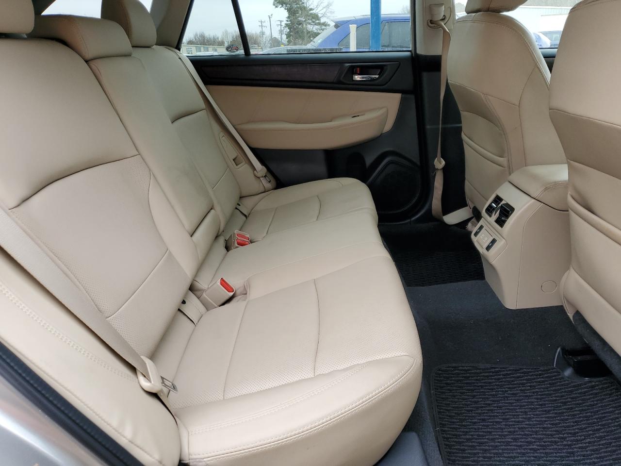 2019 Subaru Outback - Image 11