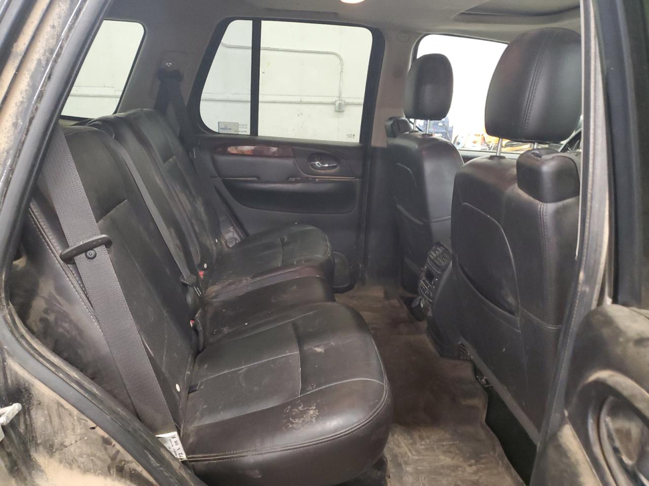 2008 GMC Envoy - Image 11