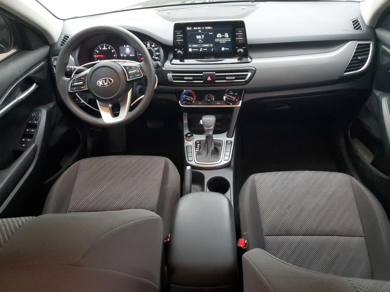 2021 Kia Seltos - Image 8