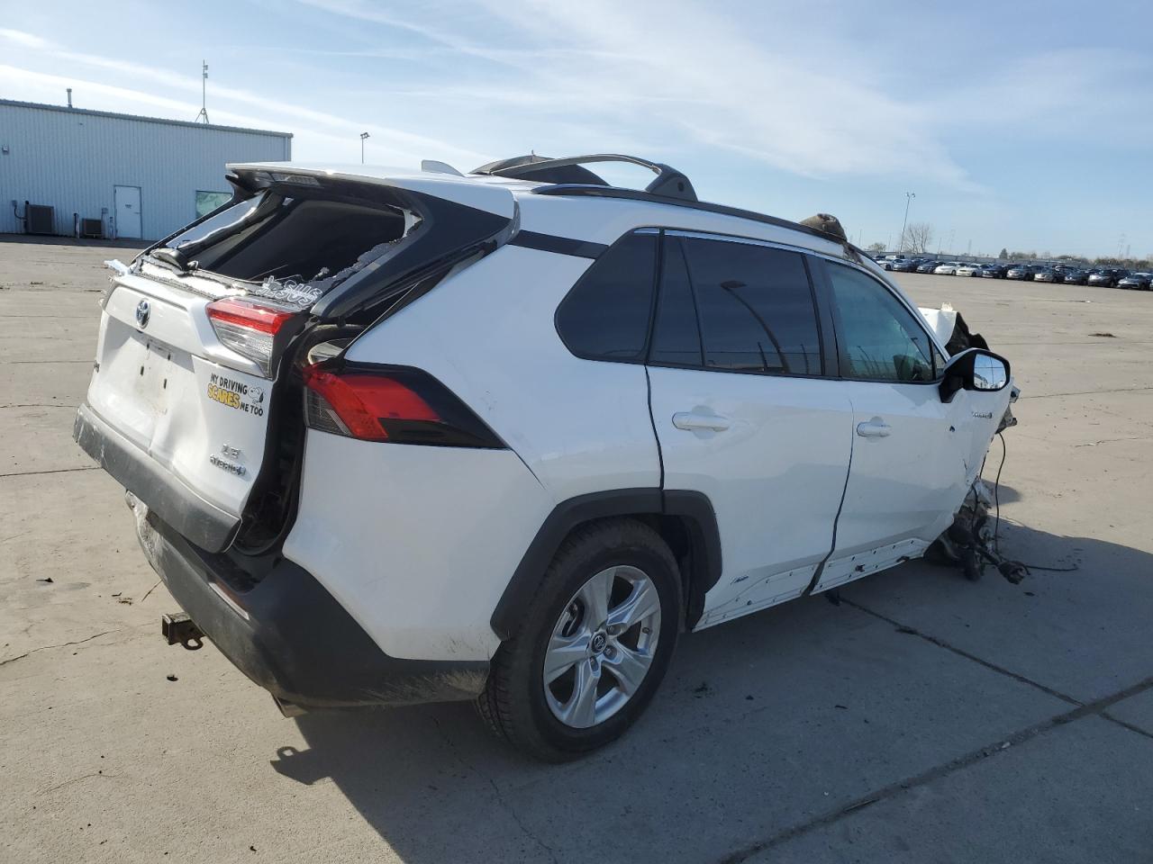 2021 Toyota RAV 4 - Image 3