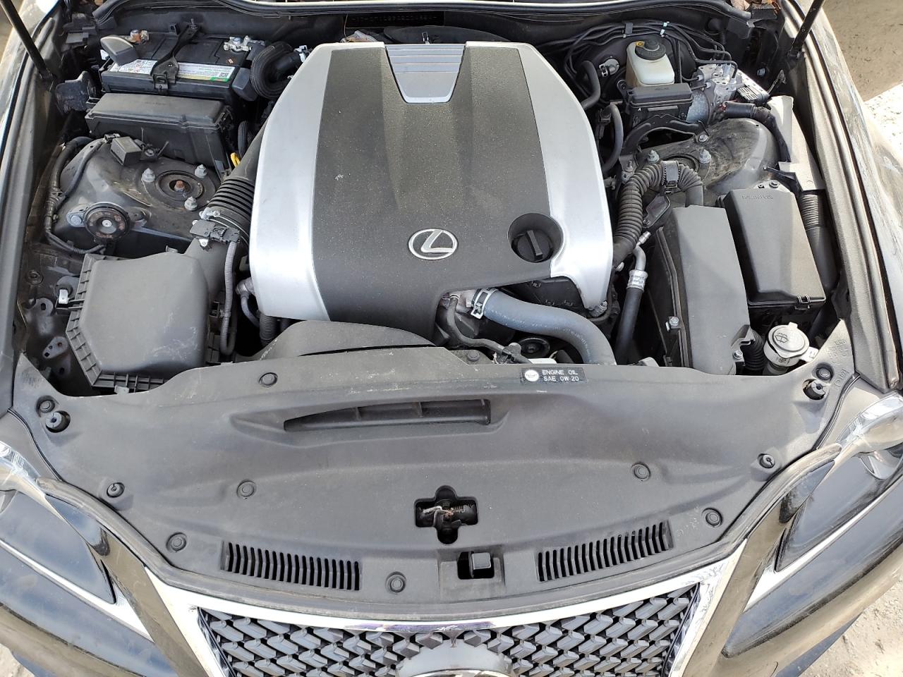 2016 Lexus IS - Image 11