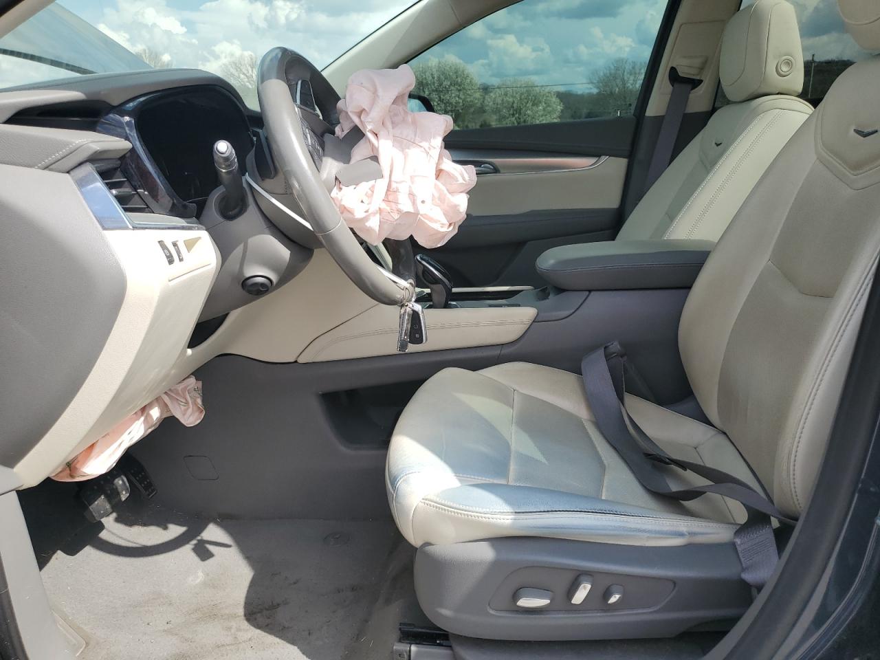 2018 Cadillac XT5 - Image 7