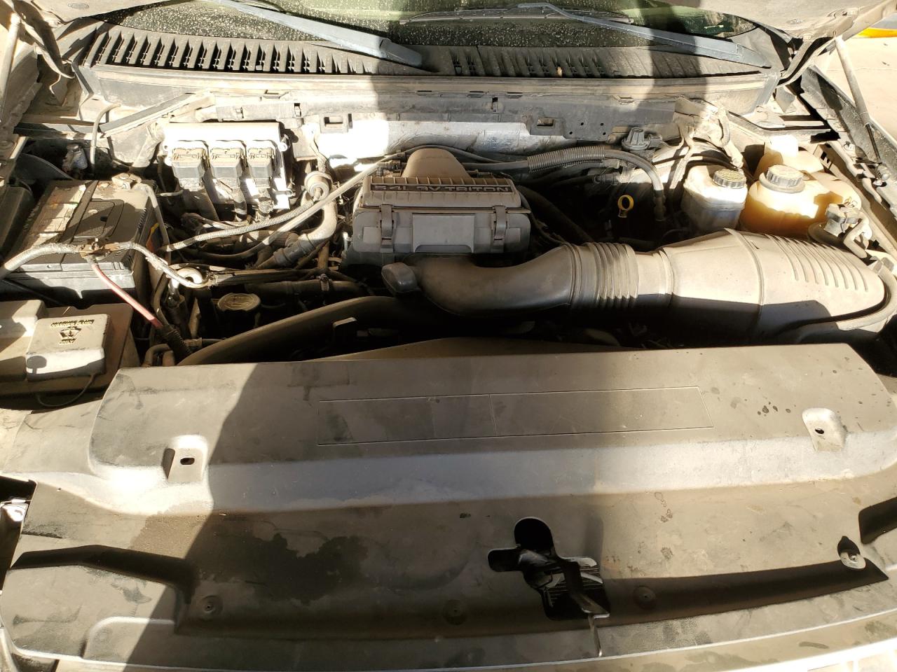 2006 Ford Expedition - Image 12