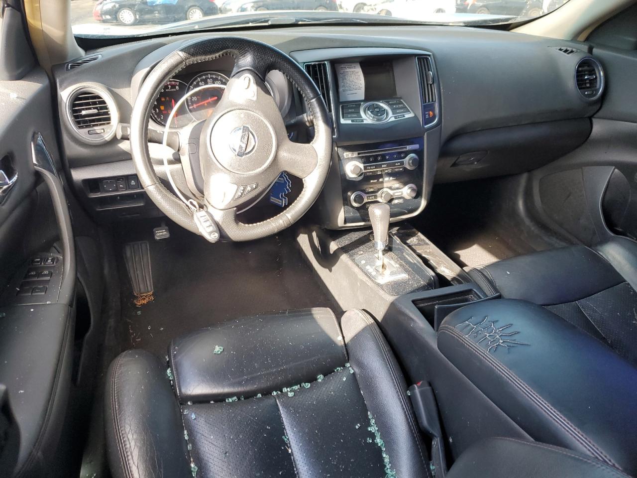 2010 Nissan Maxima - Image 8