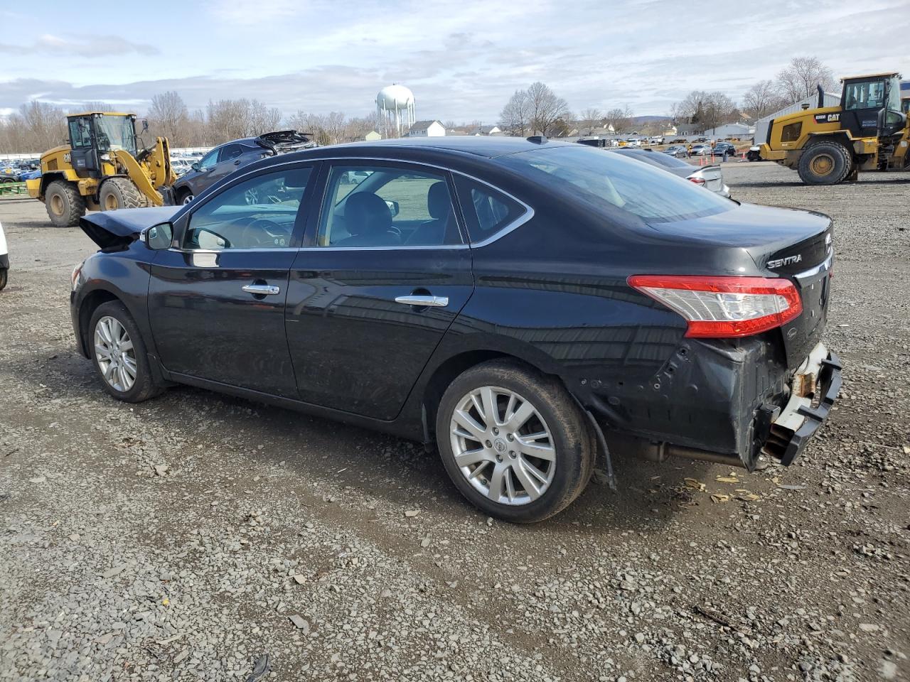 2015 Nissan Sentra - Image 2