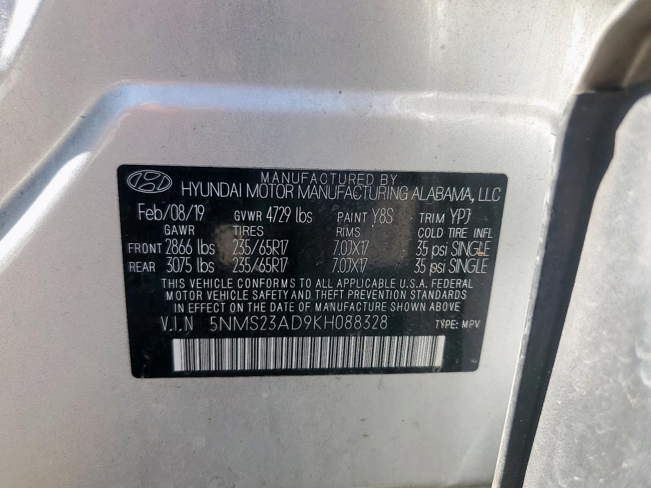 2019 Hyundai Santa Fe - Image 12