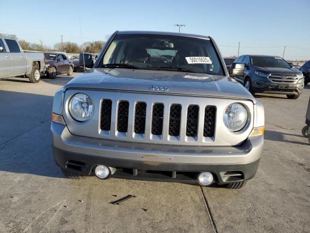 JEEP PATRIOT 2016 Srebrny