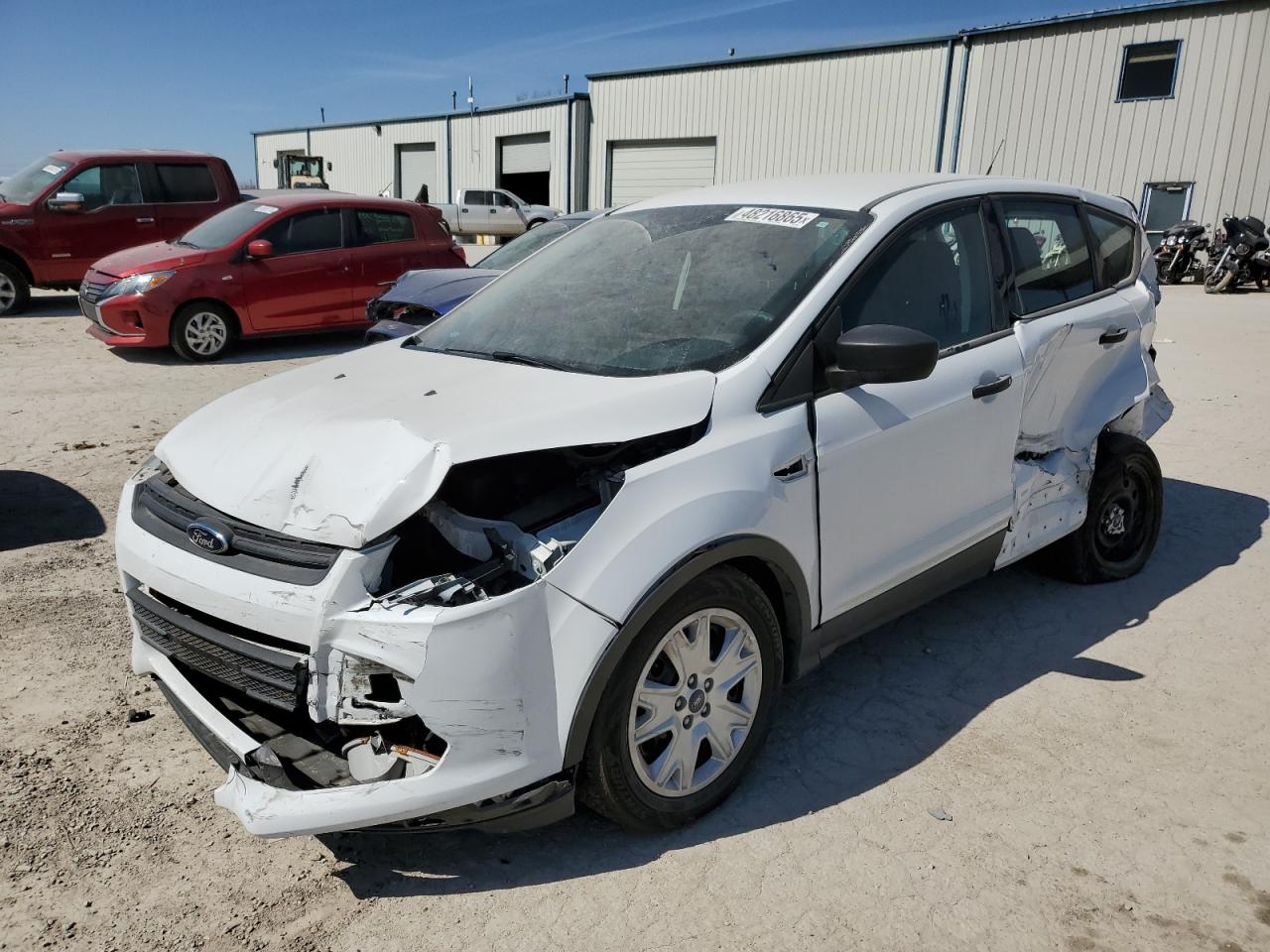 2015 Ford Escape S იყიდება Kansas City-ში, KS - All Over