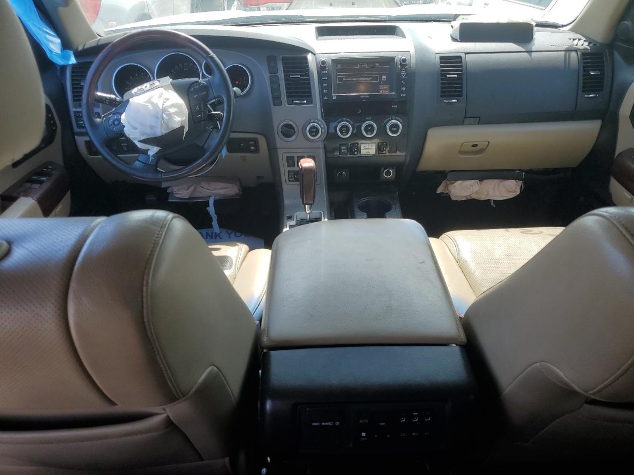 2013 Toyota Sequoia - Image 8