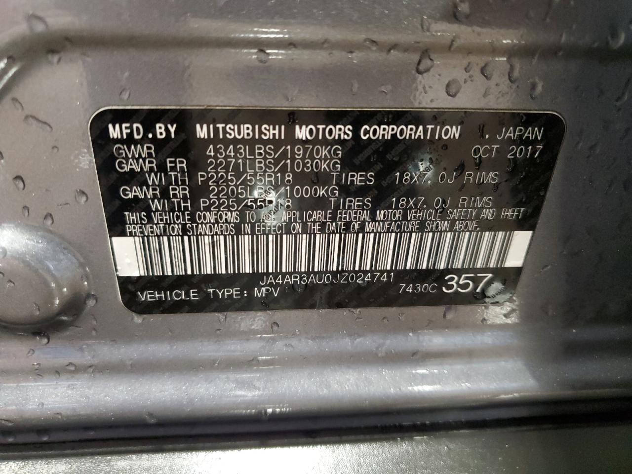 2018 Mitsubishi Outlander - Image 14