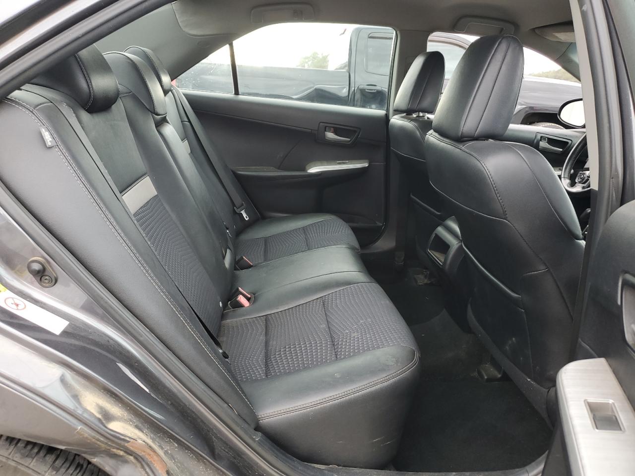 2014 Toyota Camry - Image 10