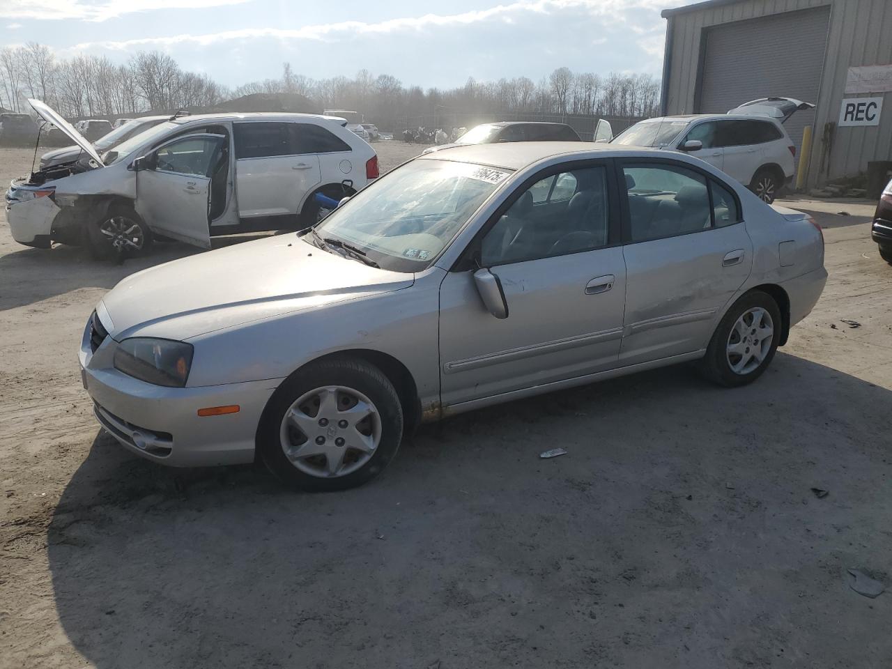 2004 Hyundai Elantra Gls VIN: KMHDN46D04U913100 Lot: 49696475