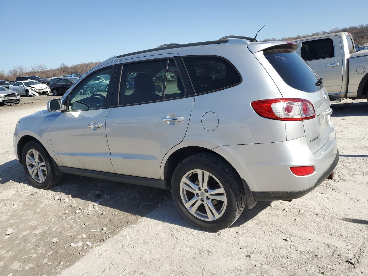 2011 Hyundai Santa Fe - Image 2