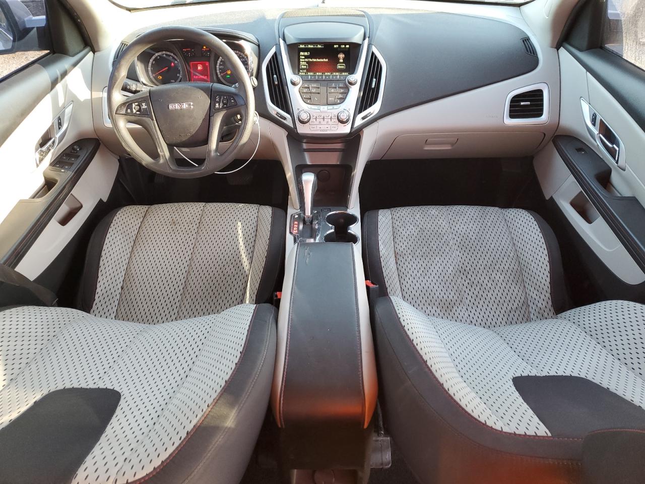 2015 GMC Terrain - Image 8