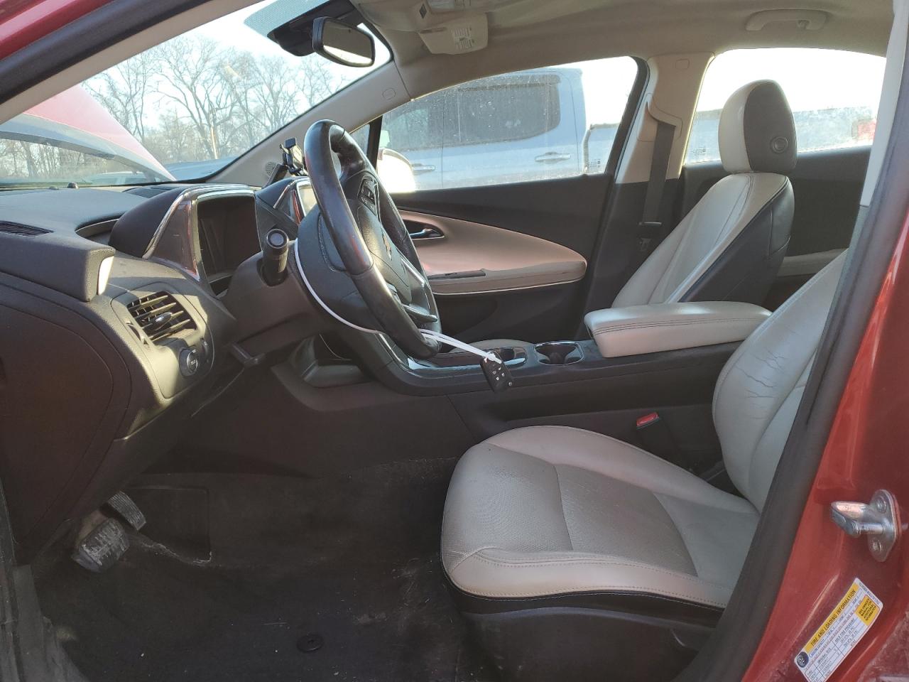 2012 Chevrolet Volt - Image 7