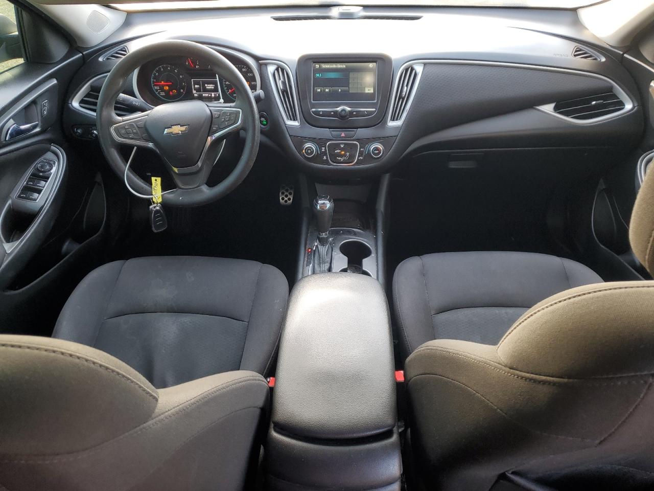 2017 Chevrolet Malibu - Image 8