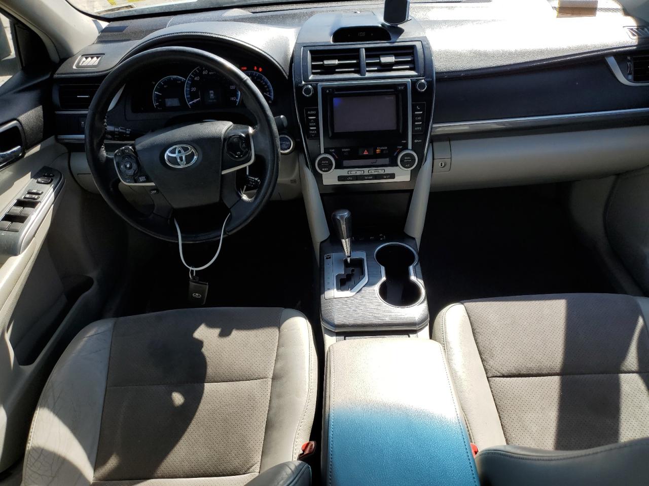 2012 Toyota Camry - Image 8