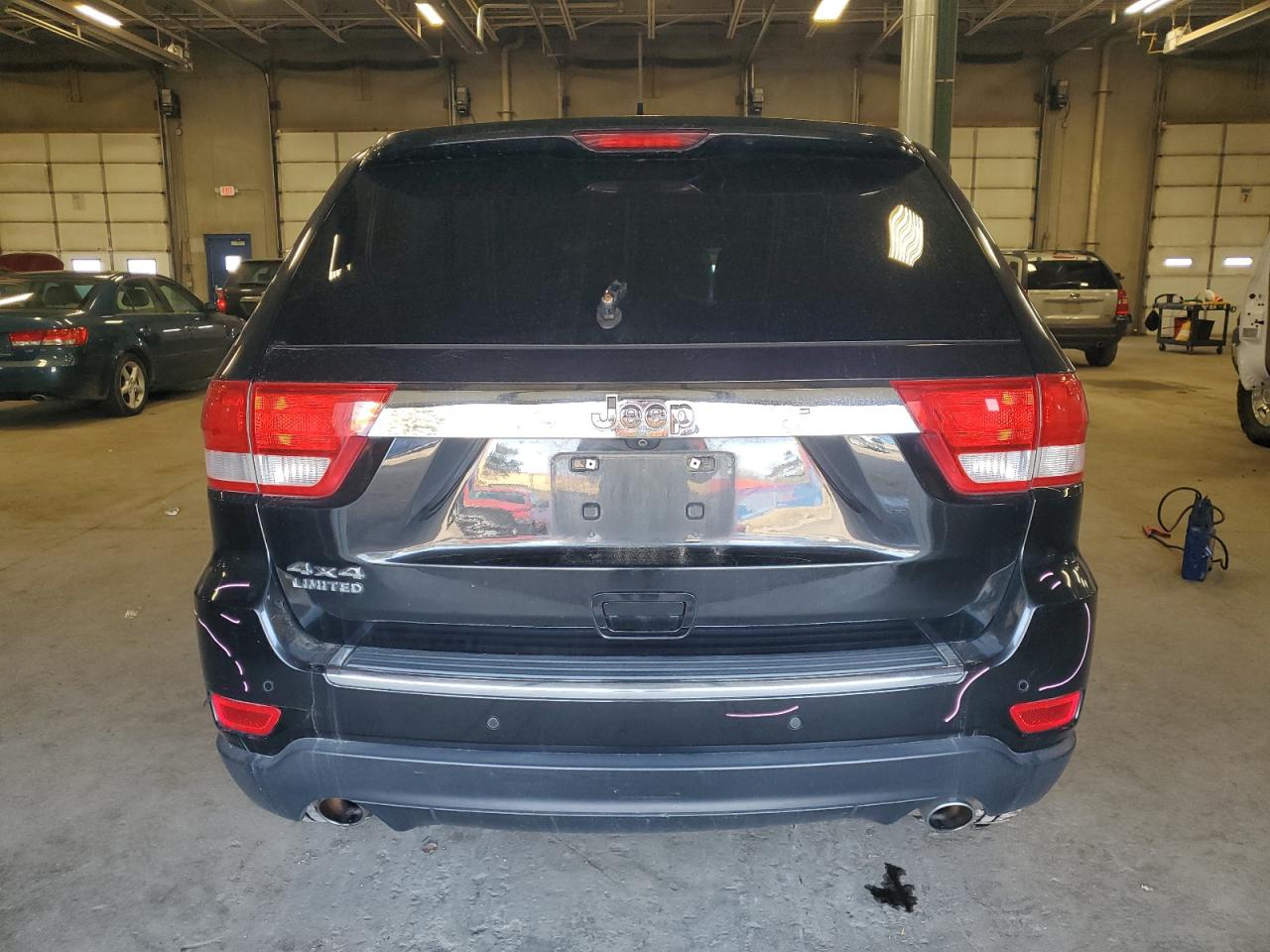 2012 Jeep Grand Cherokee - Image 6