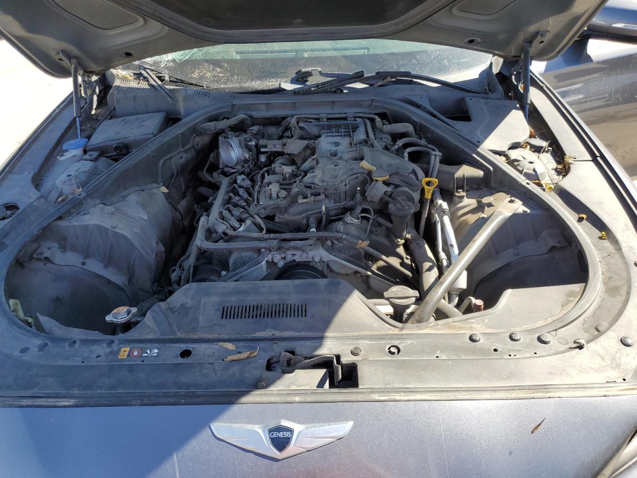 2015 Hyundai Genesis - Image 11