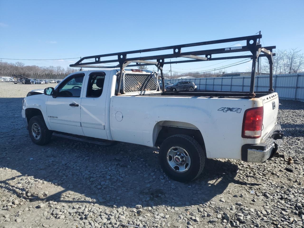 2009 GMC Sierra - Image 2