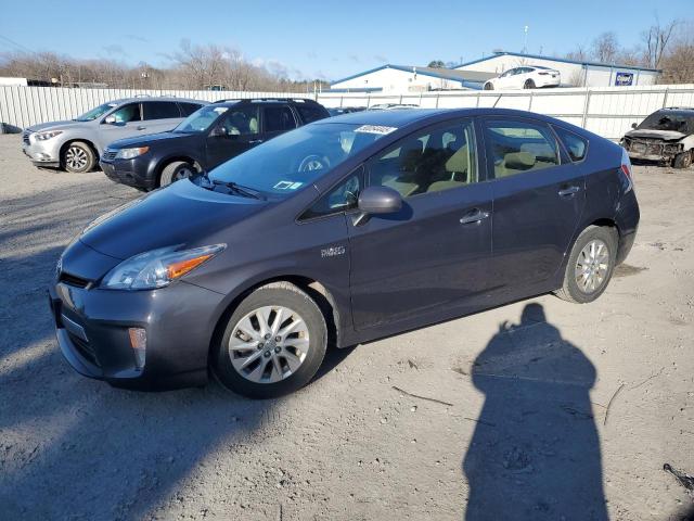 2013 Toyota Prius Plug-In 