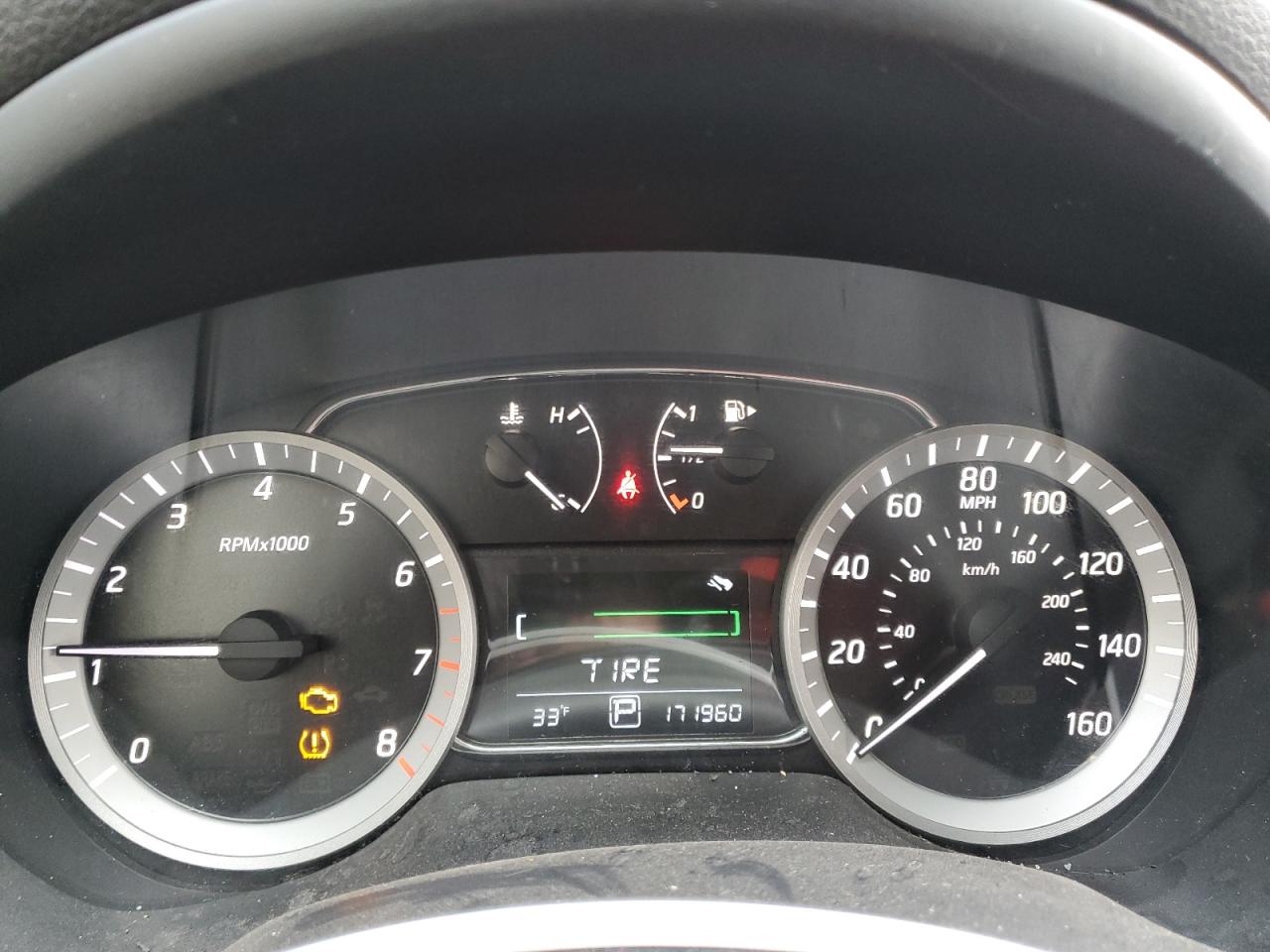 2014 Nissan Sentra - Image 9