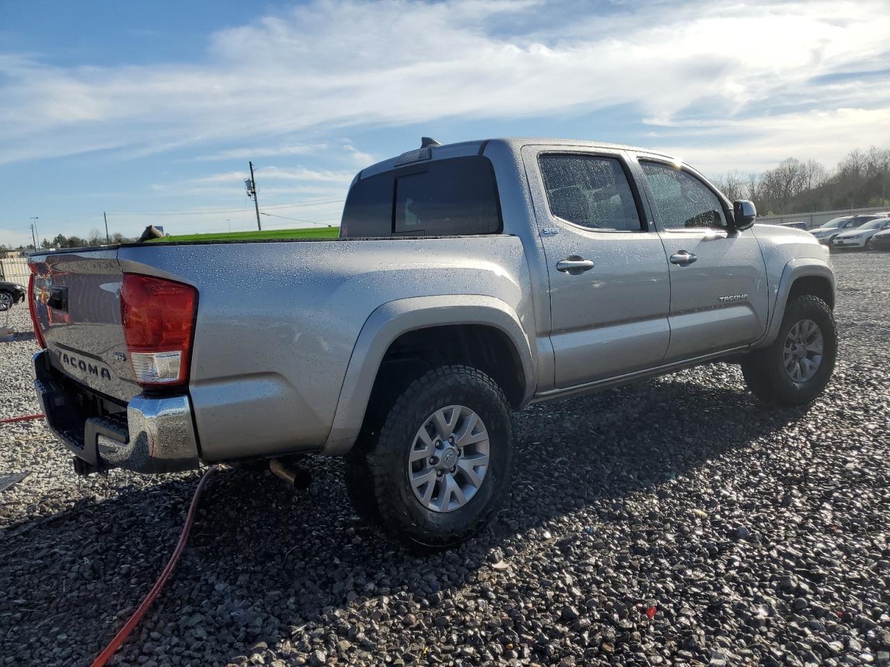 2018 Toyota Tacoma - Image 3